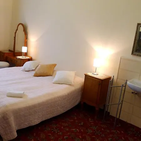 Guest house Zamek 3*