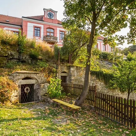 Guest house Zamek