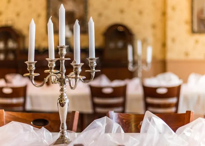 Zamek בית הארחה 3*