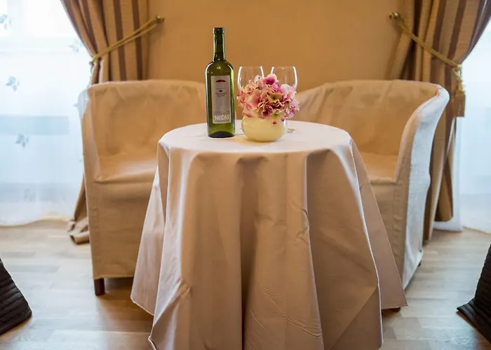 בית הארחה Zamek Lobec